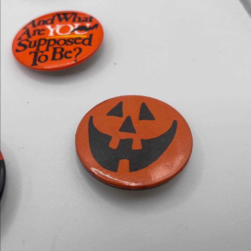 Colorful‎ Button Set - Picture 8 of 12